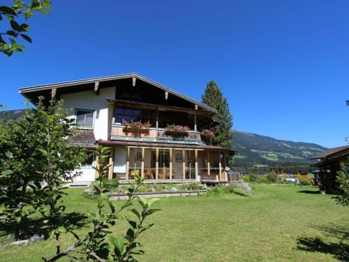 Apartment Neukirchen near Ski Slopes Hotel in Salzburgerland