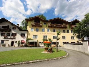 Modern Apartment in Fieberbrunn with Terrace Hotel in Salzburgerland