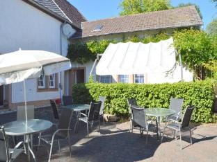 Flat in Meisberg with in-house catering Hotel in Vulkaneifel