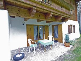 Apartment near the ski area in Obsteig Hotel in Tyrol