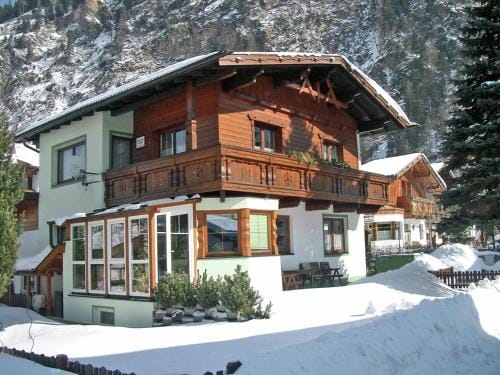 Apartment in Ski Paradise near Trails Hotel in Trentino-South Tyrol