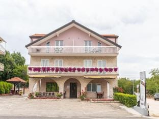 Apartment in Imotski near Blue and Red Lakes Hotel in Imotski