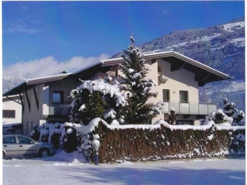 Apartment in Aschau near Zillertal Ski Lift Hotel in Tyrol