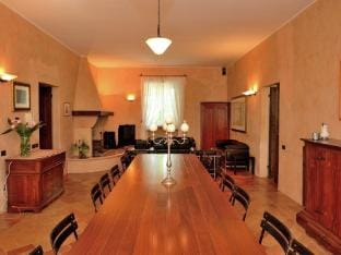 Villa in Montemaggiore with Private Pool Hotel in Marche