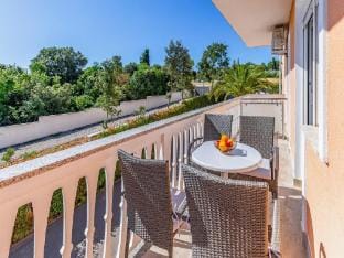 Banjole Family Fun Retreat Hotel in Banjole