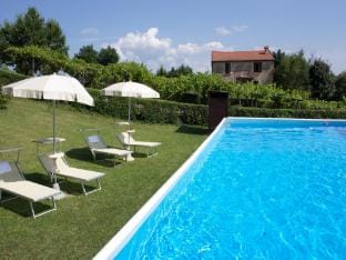 Stay with Balcony Views Hotel in Emilia-Romagna