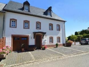 Apartment Welschbilling near Trails Hotel in Trier-Saarburg