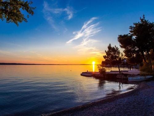 Awesome apartment in Zadarska županija w/  Hotel in Zadar County