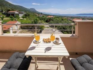 Sea-View Retreat, Kastel Hotel in Šibenik-Knin County, Croatia