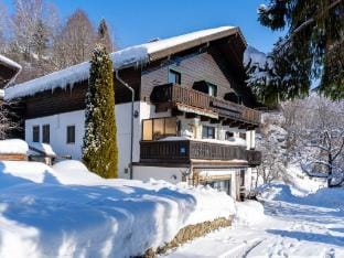 Apartment in Niedernsill near Zell am See Ski Area Hotel in Salzburgerland