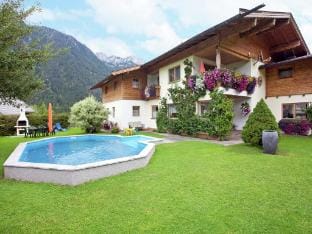 Apartment in Waidring near Ski Slopes Hotel in Salzburgerland