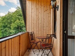 Charmante Dachgeschoss Ferienwohnung im Erzgebirge Hotel in Erzgebirgskreis