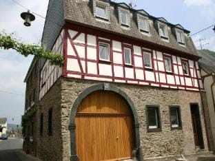 A modern holiday home for 2-5 people River Mosel. Hotel in Cochem-Zell