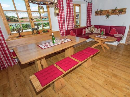 Stylish Apartment in Feldwies Hotel in Salzburgerland