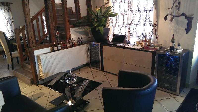 Hotel Restaurant Le Flaubert Hotel in Île-de-France