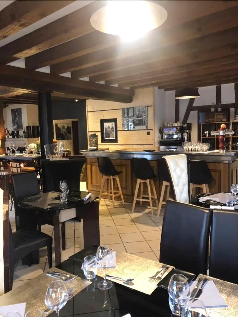 Hotel Restaurant Le Flaubert Hotel in Île-de-France