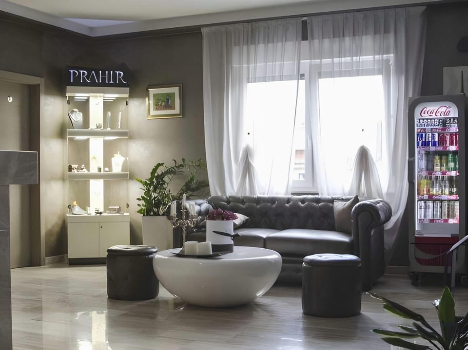 Royal Airport Hotel Hotel in Slovenia