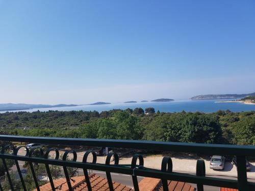 Apartments and rooms with parking space Solaris, Sibenik - 12269 Hotel in Šibenik