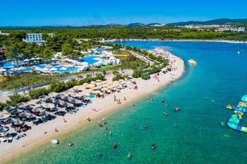 Apartments and rooms with parking space Solaris, Sibenik - 12269 Hotel in Šibenik