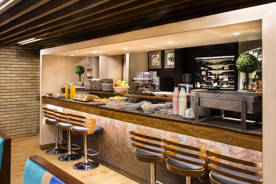 Bar/lounge