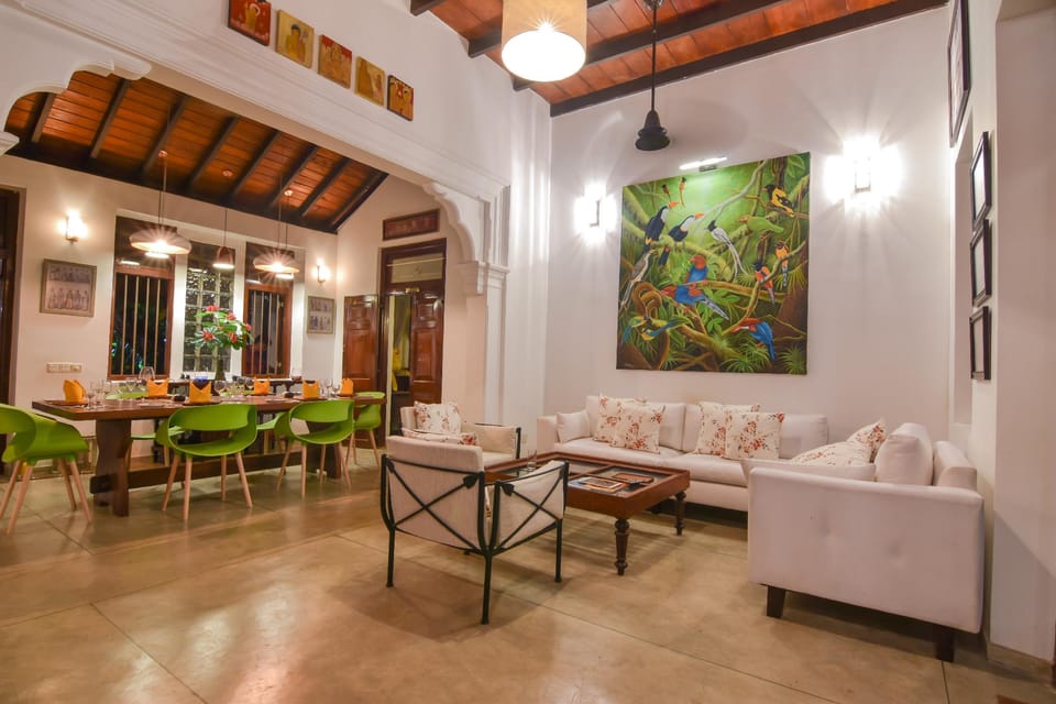 The Pineapple Villa Hotel in Western Province