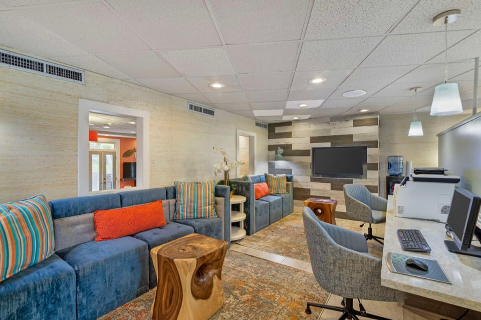 Best Western Plus St. Simons Hotel in Saint Simons Island