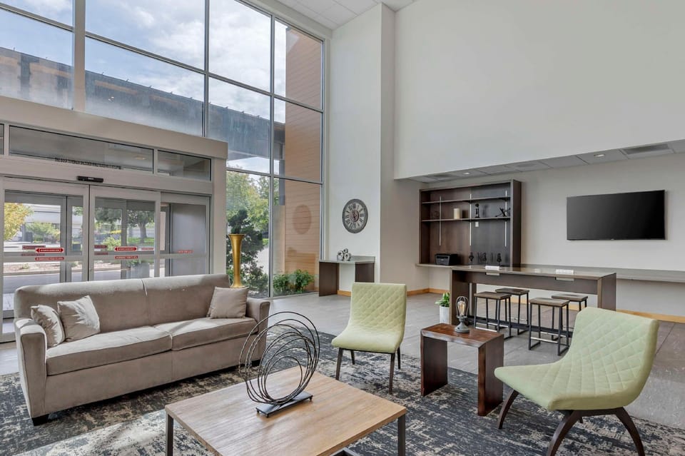 Best Western Plus Peppertree Nampa Civic Center Inn Hotel in Nampa