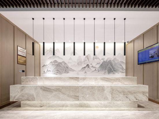 Ningbo Ping'an Hotel (City Sports Center Tianyi Square Branch) Hotel in Zhejiang