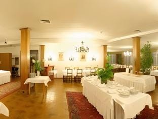 Hotel Regina Terme Hotel in Canton of Valais