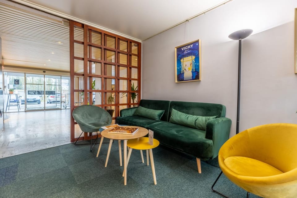 Brit Hotel Le Parc Vichy Hotel in Auvergne-Rhône-Alpes