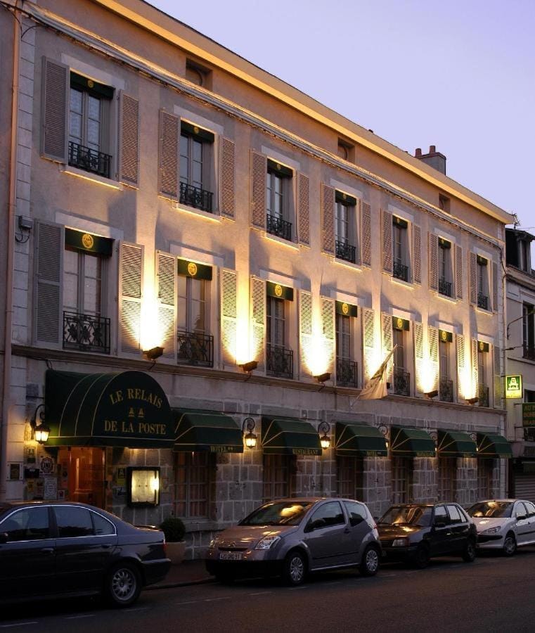 Le Relais De La Poste Hotel in Île-de-France