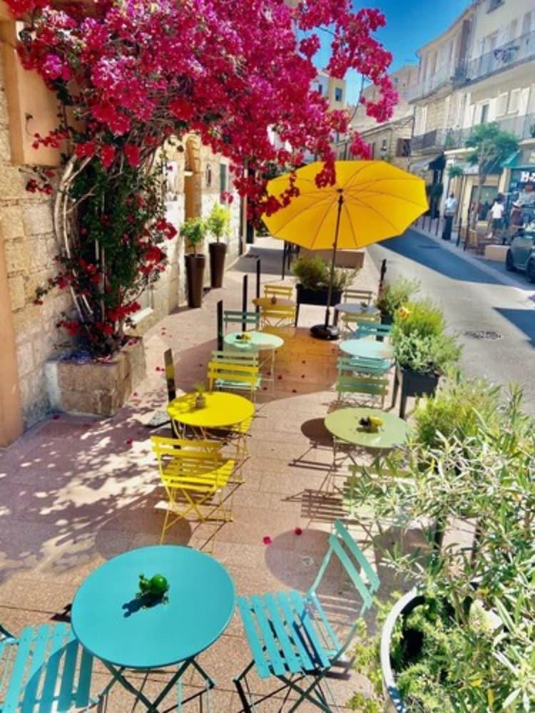 Holzer II Hotel in Porto-Vecchio