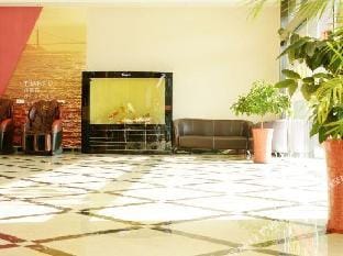 shangkeyou hotel(Wuxi Hudai Zhenhu Road) Hotel in Suzhou
