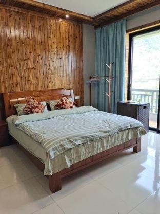 Lin' an Zhulinyuan Farmhouse Hotel in Hangzhou