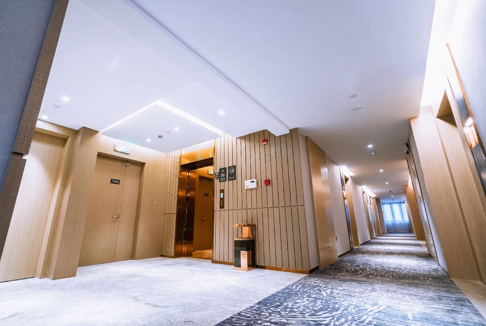 Chamjoy Hotel (Jiangshan City River East Avenue) Hotel in Zhejiang