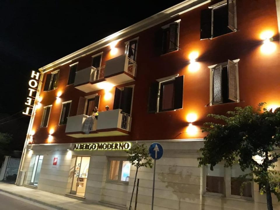 Hotel Moderno Hotel in Sardinia