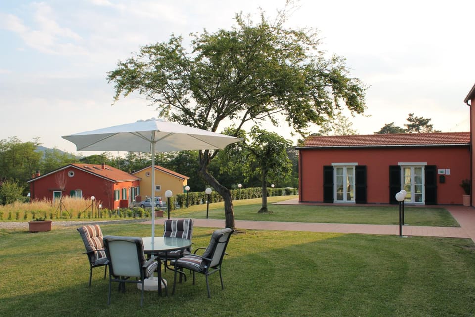 Residence Casali Romei Hotel in Sarzana