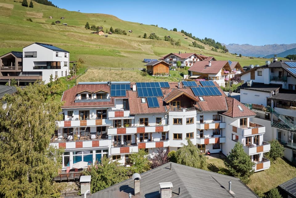 Aparthotel Philipp Hotel in Serfaus