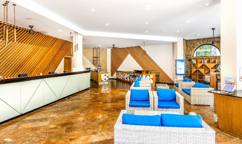 Marmaris Bay Resort - Adults Only    Hotel in Marmaris