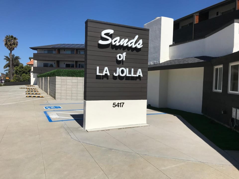 Sands Of La Jolla Hotel in La Jolla