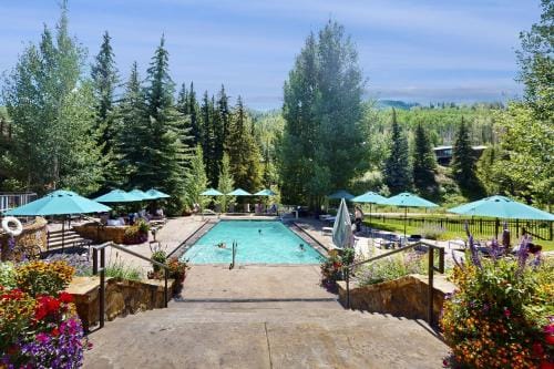 Lion Square Lodge South 450 Hotel in Lionshead Village Vail