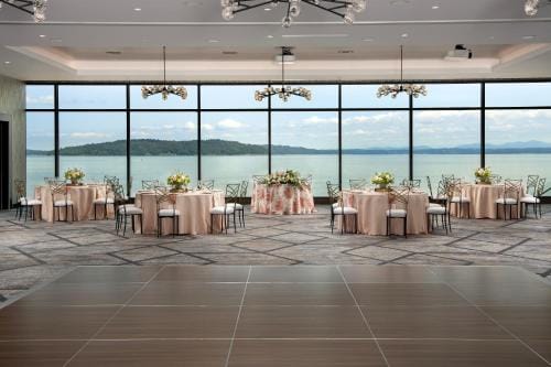 Silver Cloud Hotel Tacoma at Point Ruston Waterfront Hotel in Tacoma