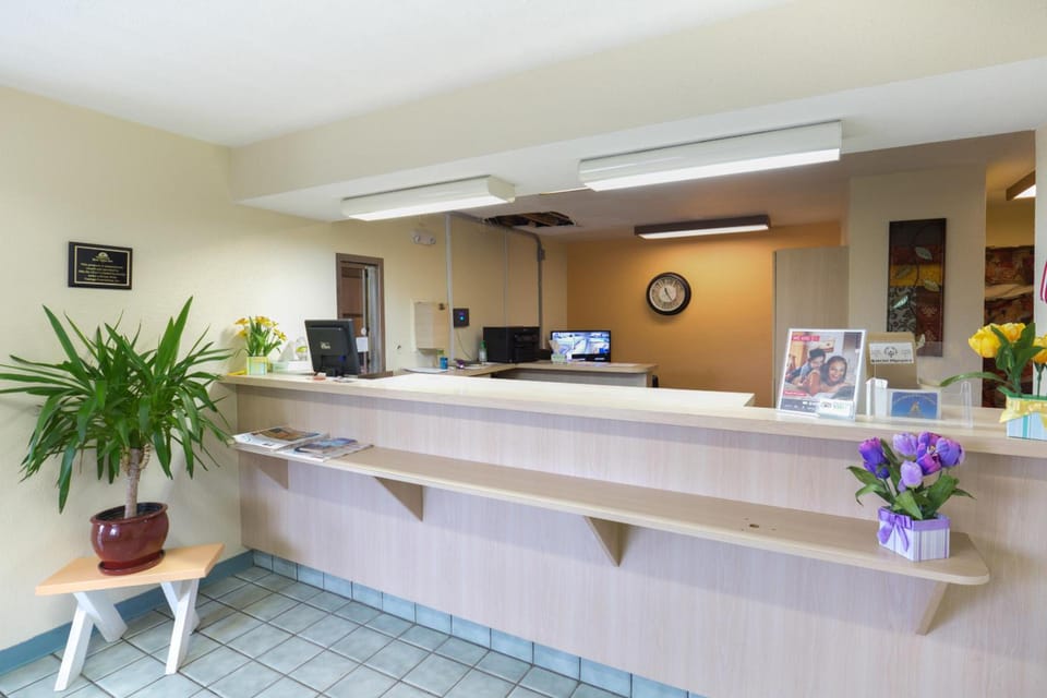 Days Inn by Wyndham New Philadelphia Hotel in Ohio