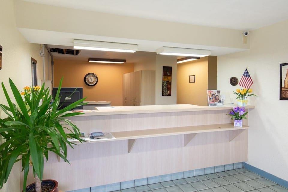 Days Inn by Wyndham New Philadelphia Hotel in Ohio