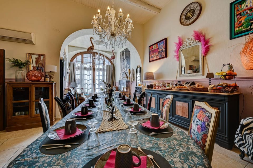 Hotel Des Artistes Hotel in Tarascon