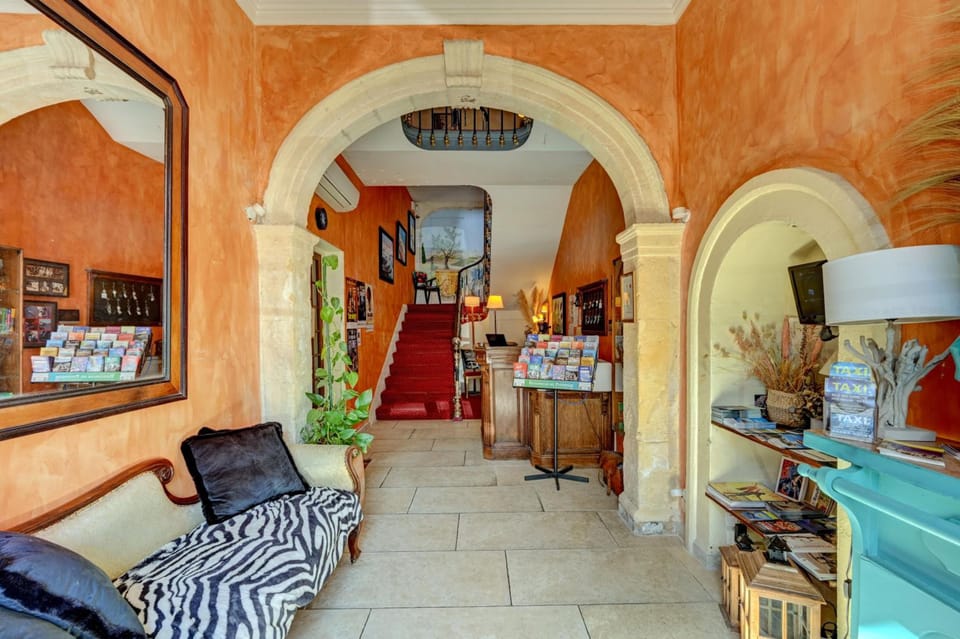 Hotel Des Artistes Hotel in Tarascon