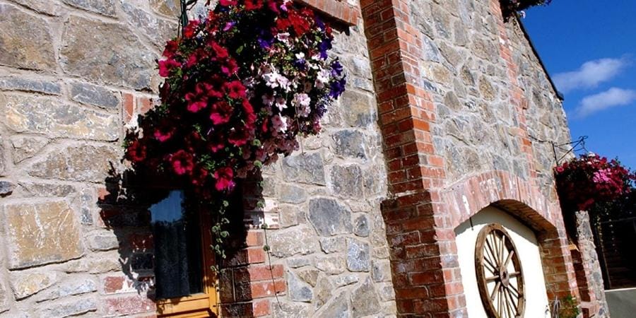 New Overlander Inn Hotel in Wales