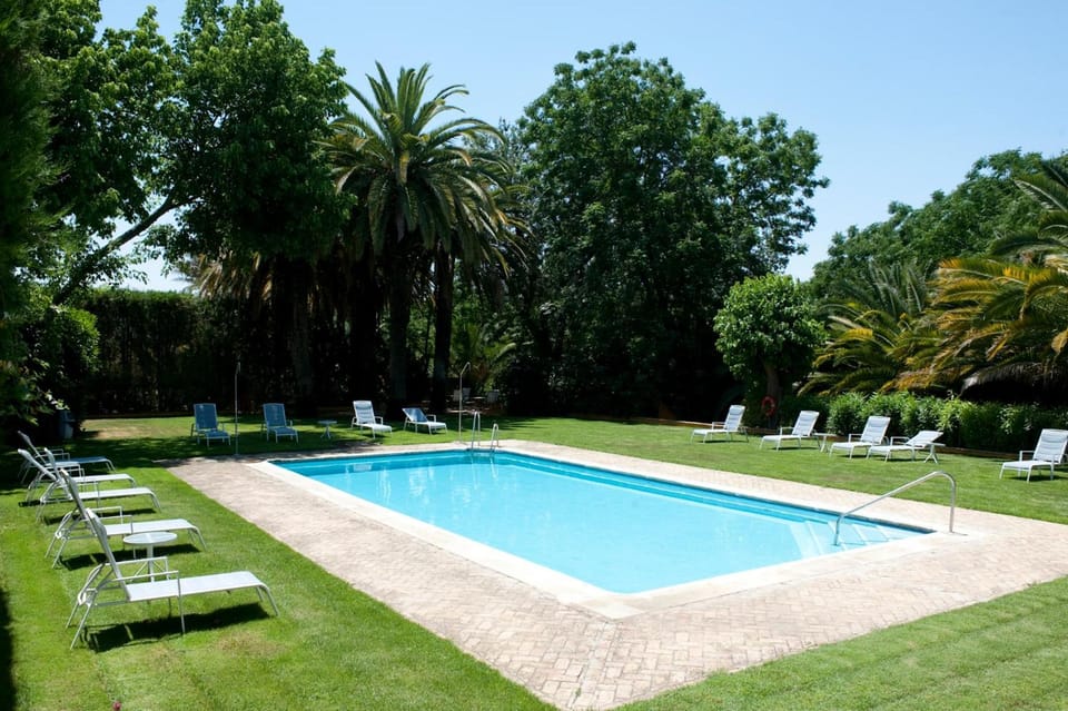 Hospedium hotel Cortijo Torre De La Reina Hotel in Sierra Norte de Sevilla