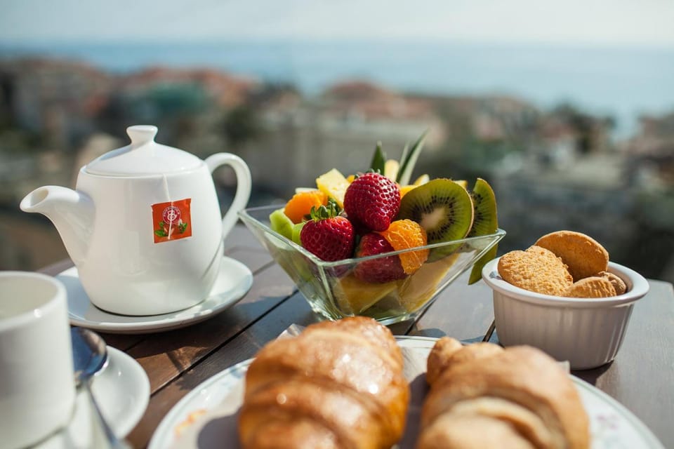 Hotel Ariston & Apartments Hotel in Varazze