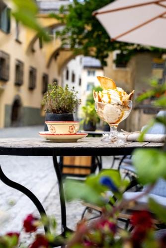 Historic Hotel Crusch Alva Hotel in Canton of Grisons